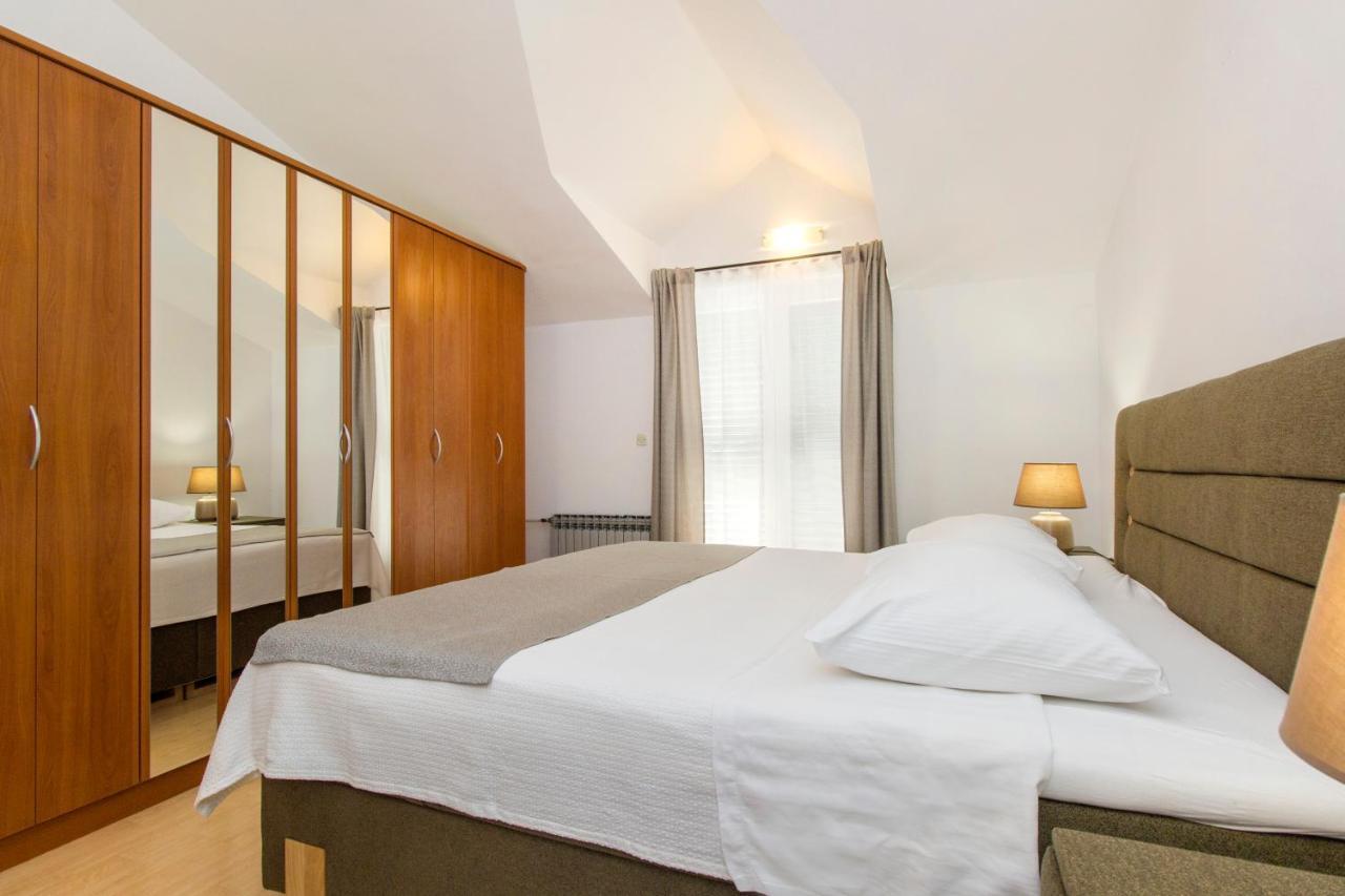 Luka Apartment Sibenik Luaran gambar