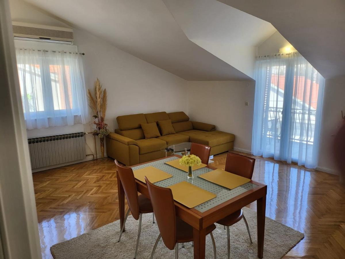 Luka Apartment Sibenik Luaran gambar